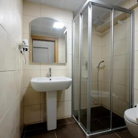 Adler Otel İçmeler